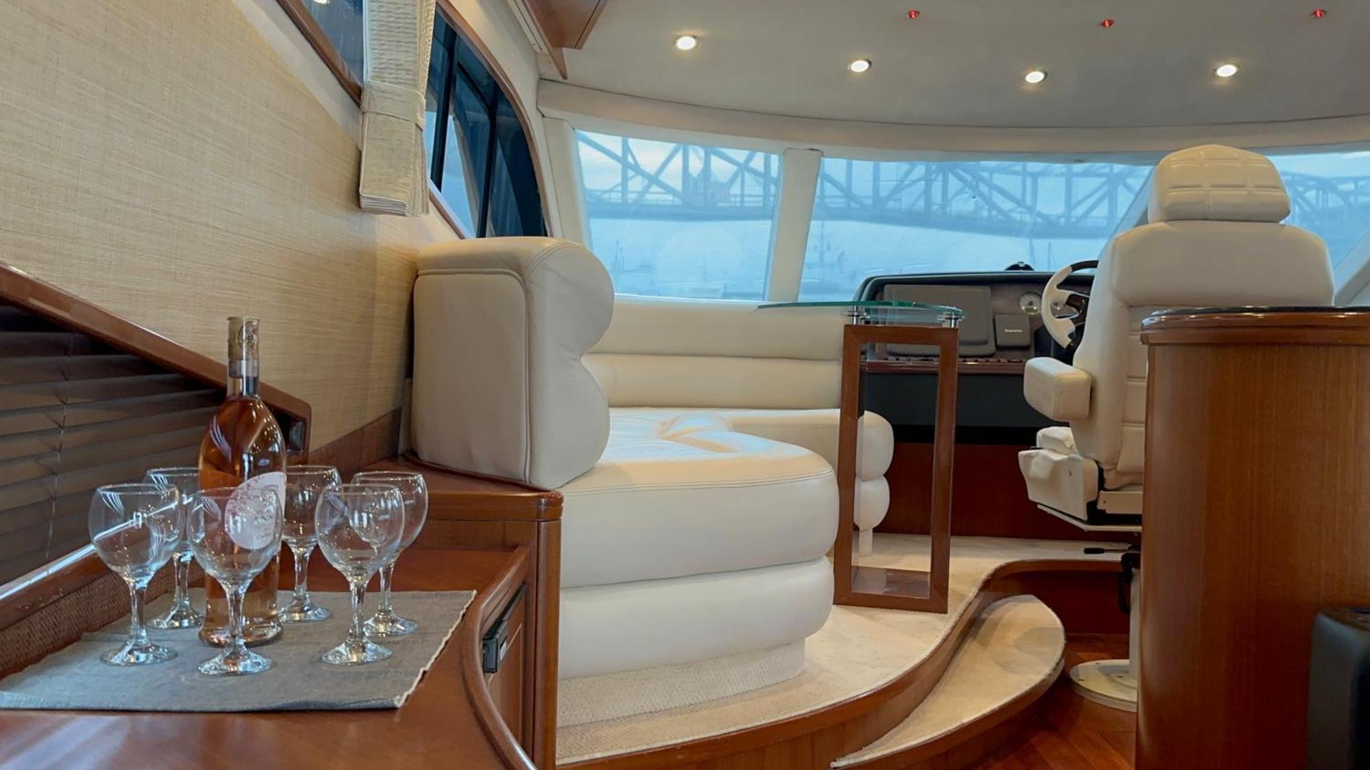 Отель Yacht Pegasus II Барселона Экстерьер фото